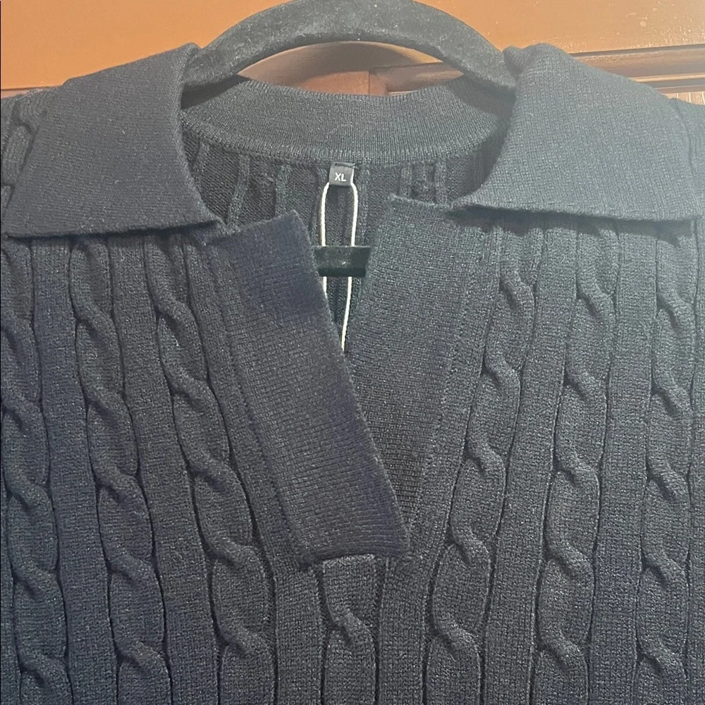 Elegant Black Cable Knit V-Neck Sweater - Picture 3 of 4
